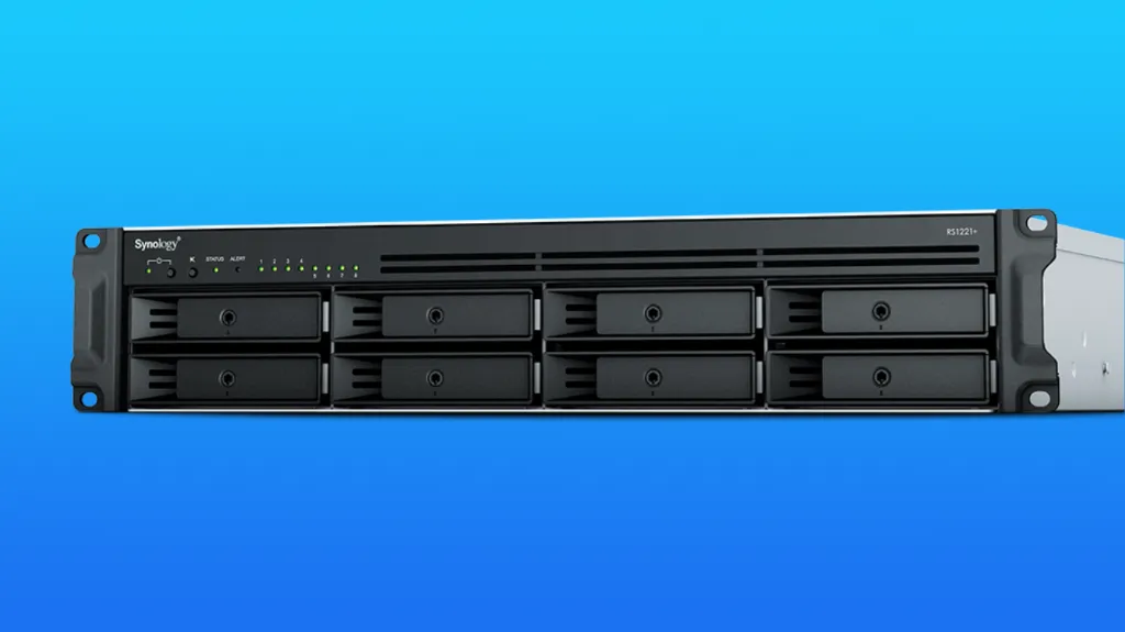 Synology RS1221+