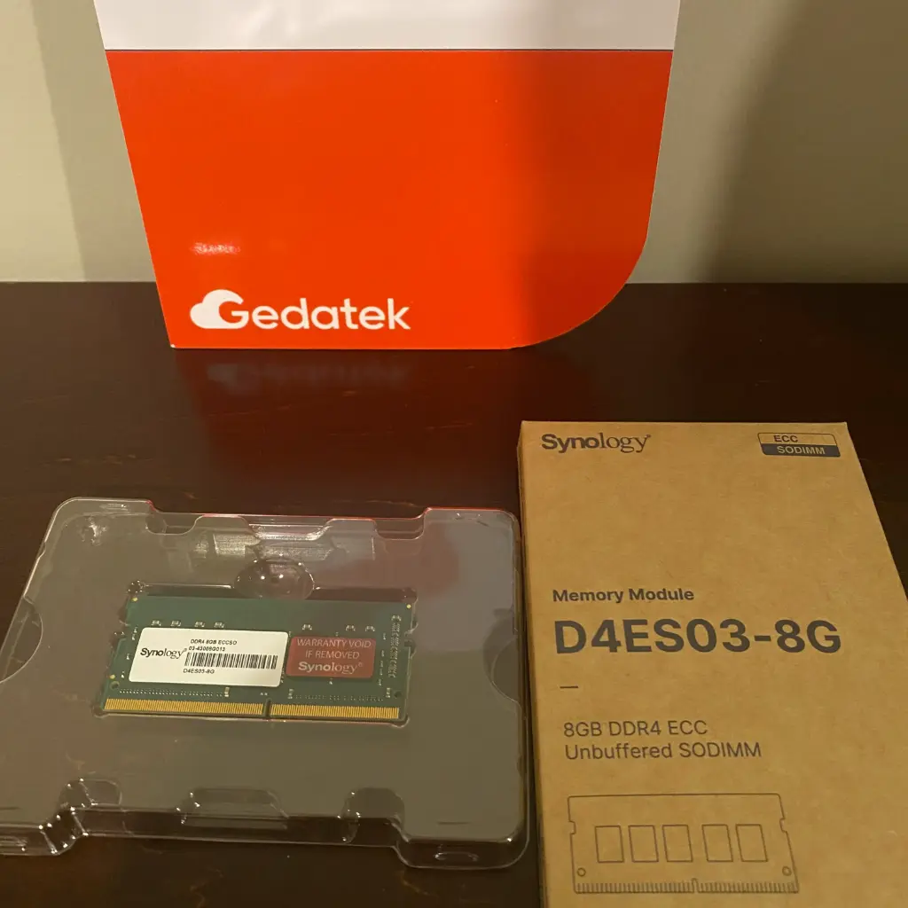 Synology D4ES03-8G