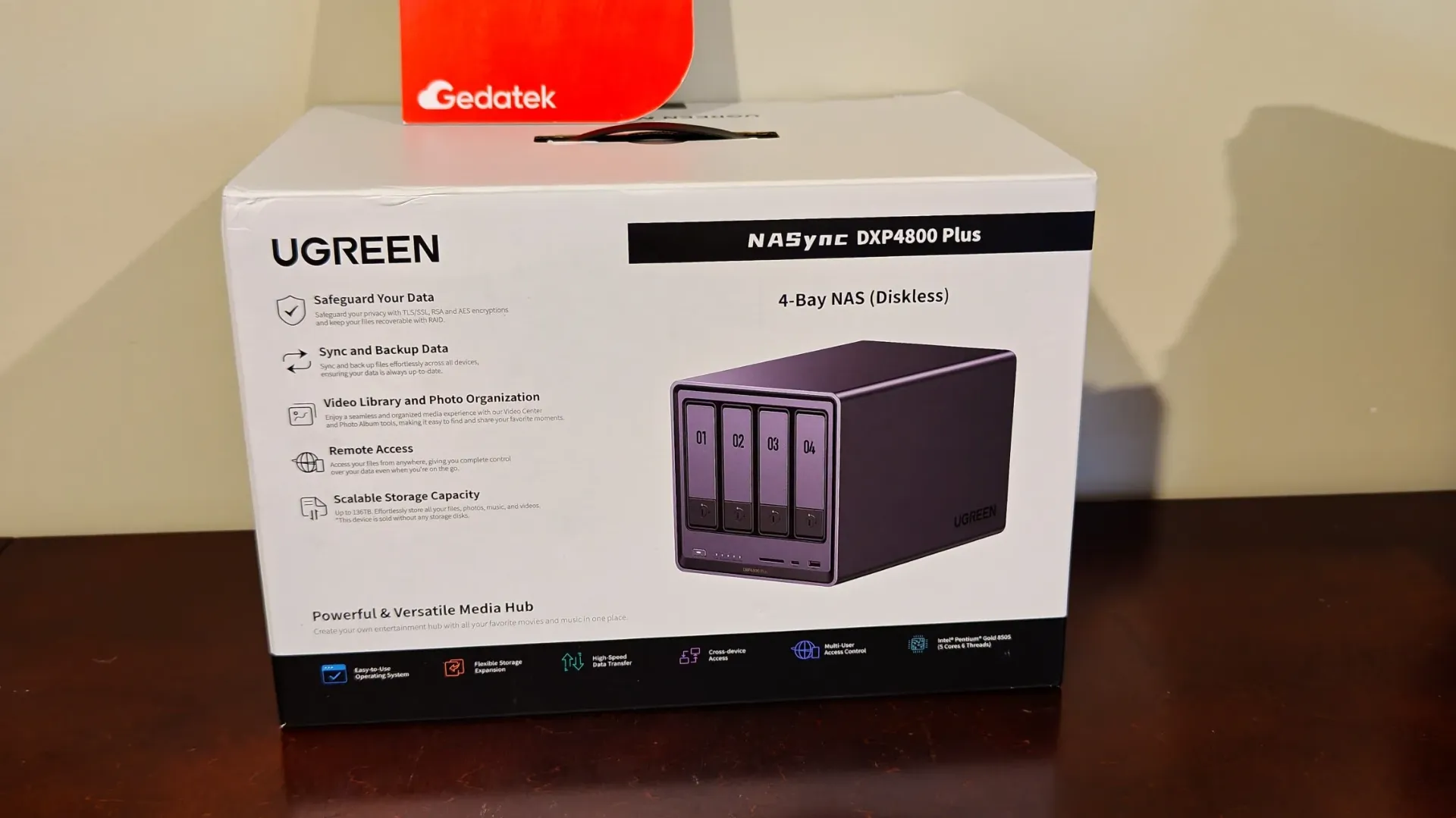 UGREEN NAS DXP4800 Plus - NAS de 4 Bahías