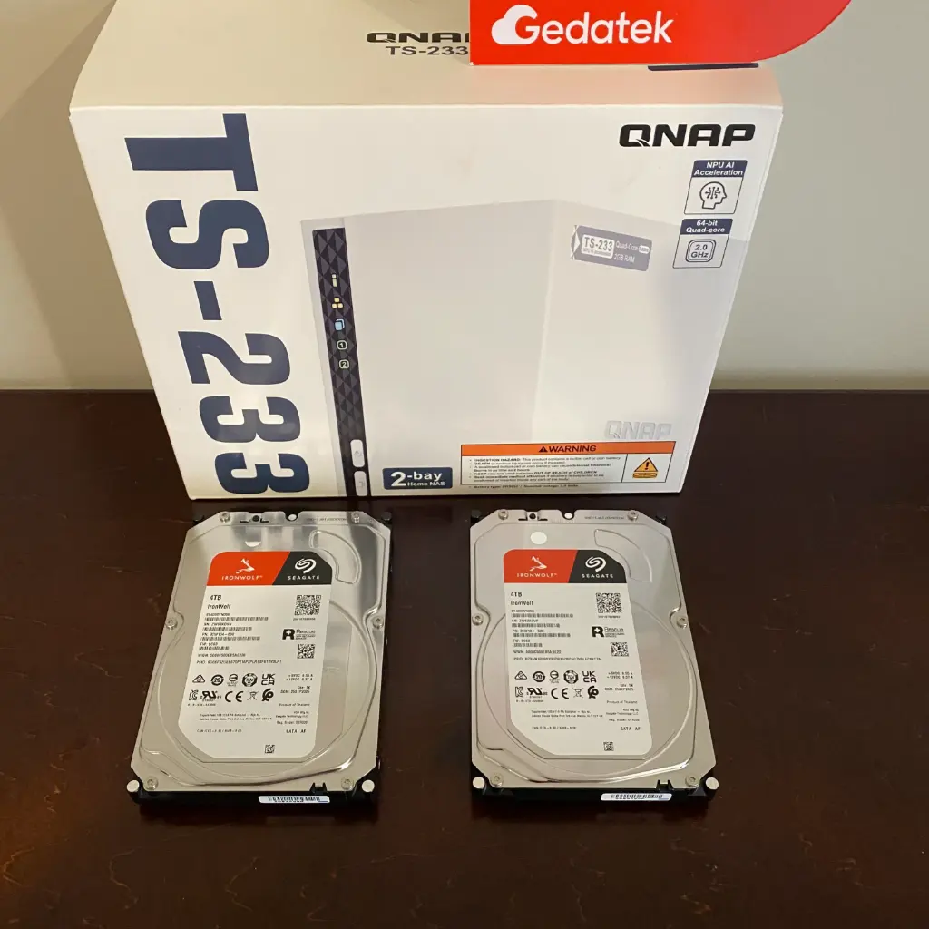 QNAP TS-233Q8 (Incluye 2 discos de 4TB especiales para NAS)